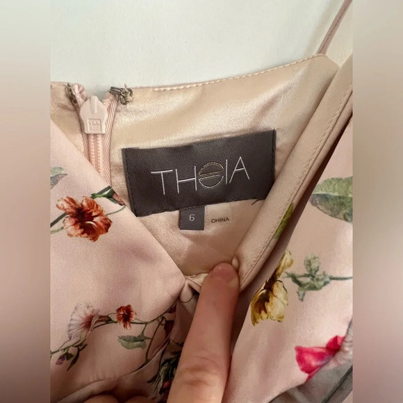 Theia Floral Asymmetrical Dress Size 6 (Small) - Picture 4 of 5